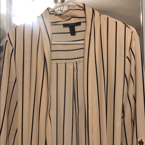 Large formal cardigan - Picture 2 of 3